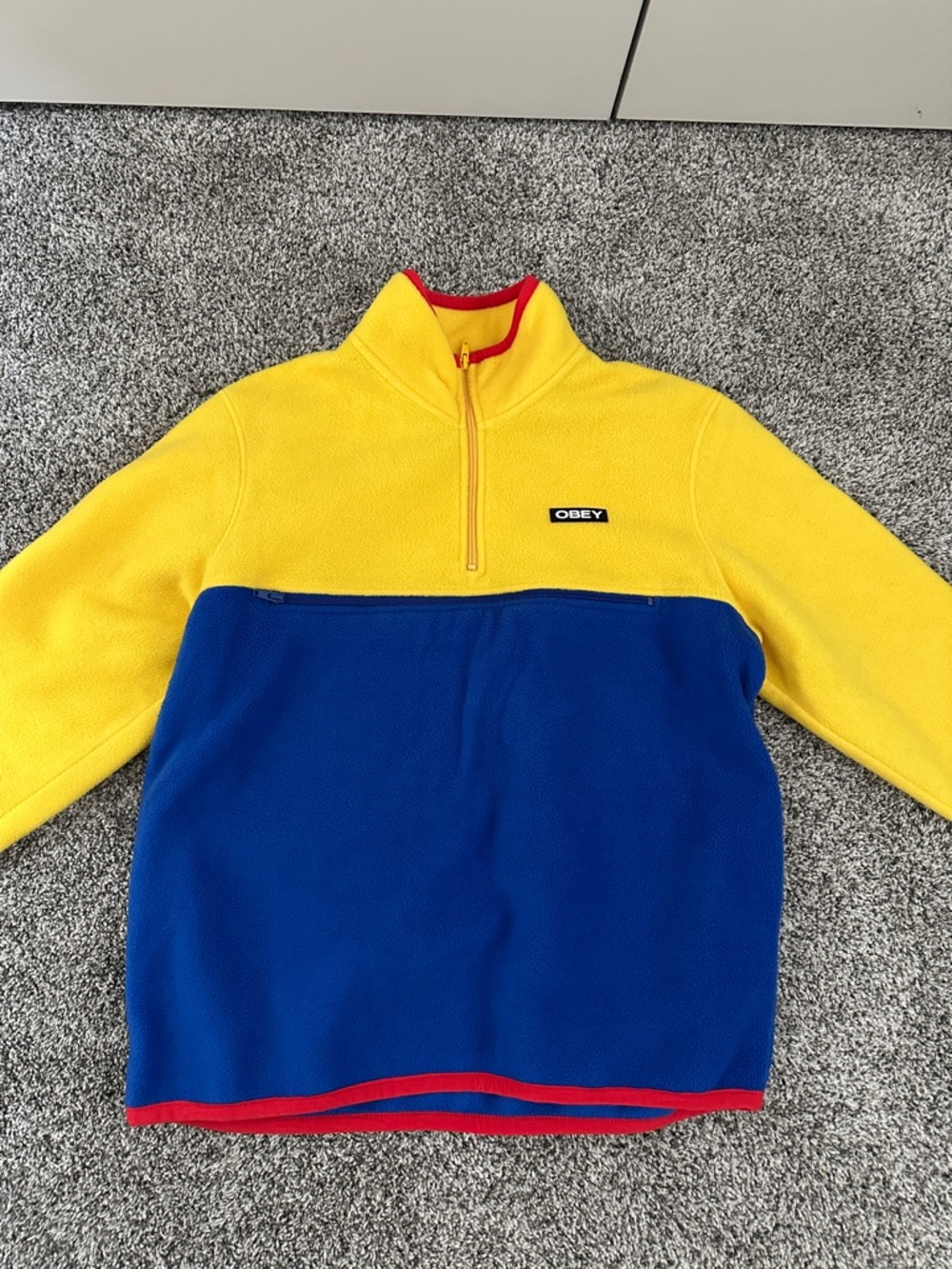 NWOT Obey fleece retro style unisex pullover sweater